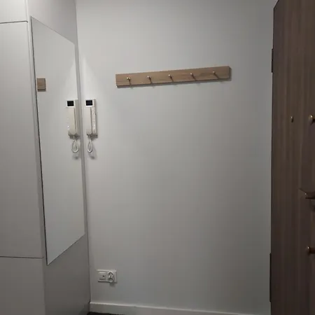 Skyres Z Parkingiem Apartmán *