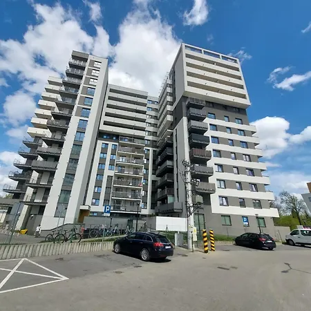 Skyres Z Parkingiem Apartmán Rzeszów